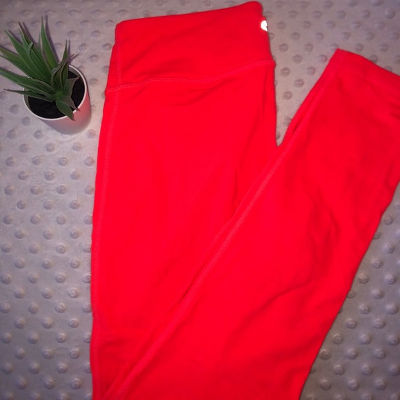 TNA Leggings - Picture 1 of 4